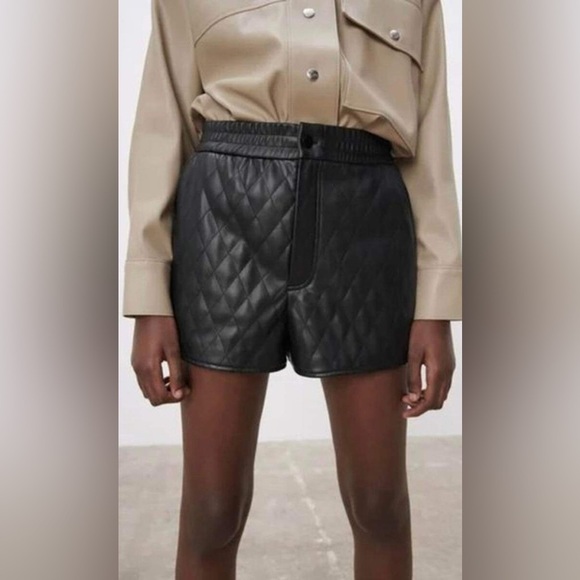 Zara NWT Faux Leather Quilted Shorts Black Women's size large - Picture 1 of 8